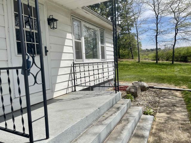 N5846 Dunning Road, Pardeeville, WI 53954