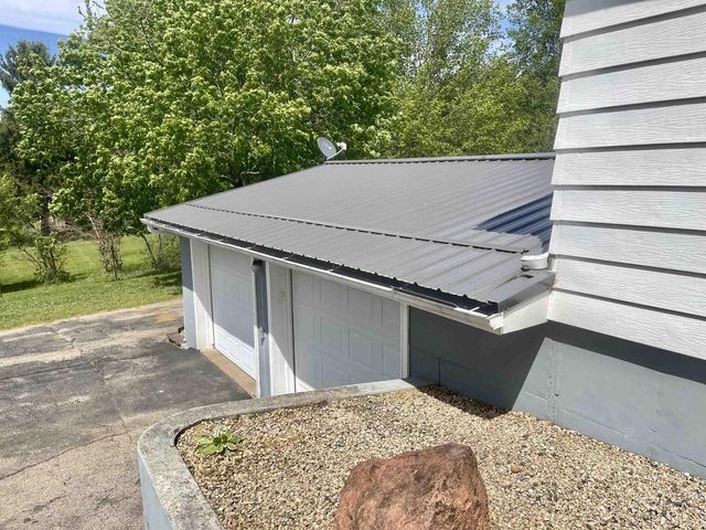 N5846 Dunning Road, Pardeeville, WI 53954