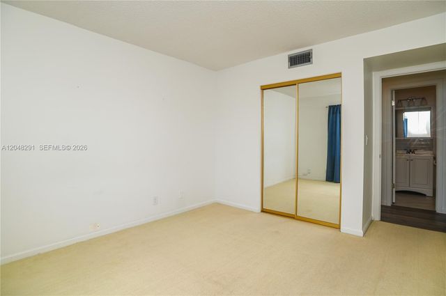 130 Cypress Club Dr 324, Pompano Beach, FL 33060