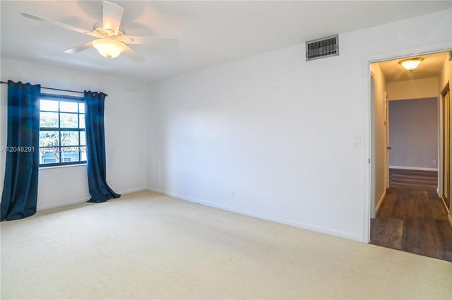 130 Cypress Club Dr 324, Pompano Beach, FL 33060