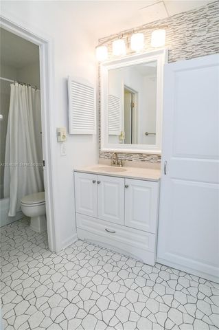 130 Cypress Club Dr 324, Pompano Beach, FL 33060