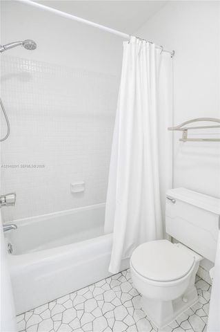 130 Cypress Club Dr 324, Pompano Beach, FL 33060