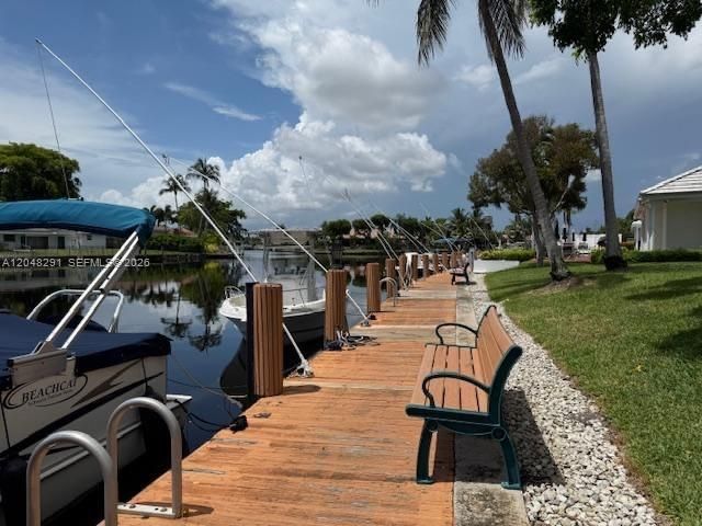 130 Cypress Club Dr 324, Pompano Beach, FL 33060