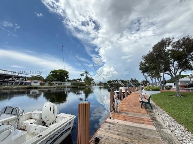 130 Cypress Club Dr 324, Pompano Beach, FL 33060