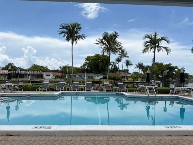 130 Cypress Club Dr 324, Pompano Beach, FL 33060