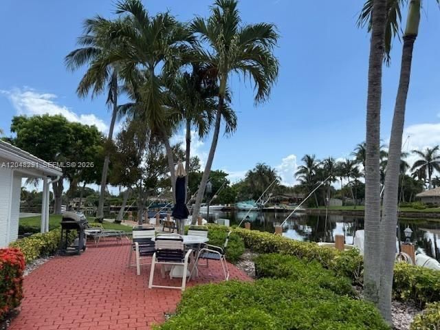 130 Cypress Club Dr 324, Pompano Beach, FL 33060