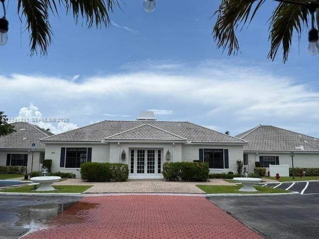 130 Cypress Club Dr 324, Pompano Beach, FL 33060