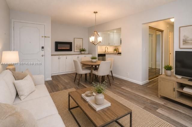 130 Cypress Club Dr 324, Pompano Beach, FL 33060