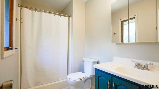13106 S 24 Street, Bellevue, NE 68123