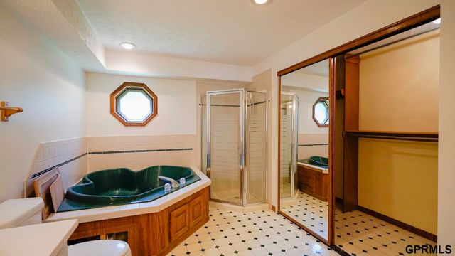13106 S 24 Street, Bellevue, NE 68123