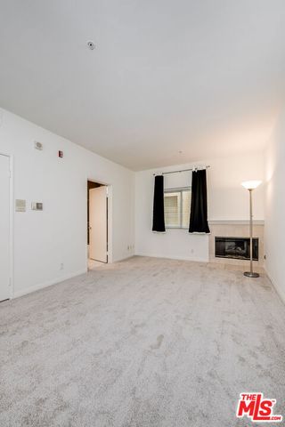 10629 Woodbridge Street 102, Toluca Lake, CA 91602