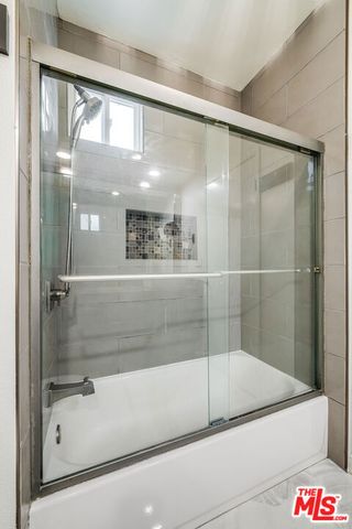 10629 Woodbridge Street 102, Toluca Lake, CA 91602