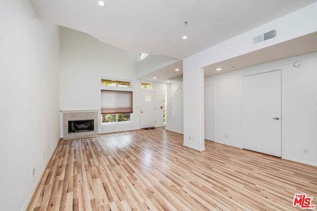 10629 Woodbridge Street 102, Toluca Lake, CA 91602