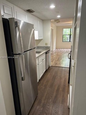 4421 W Mcnab Road 10, Pompano Beach, FL 33069