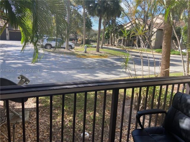 4421 W Mcnab Road 10, Pompano Beach, FL 33069