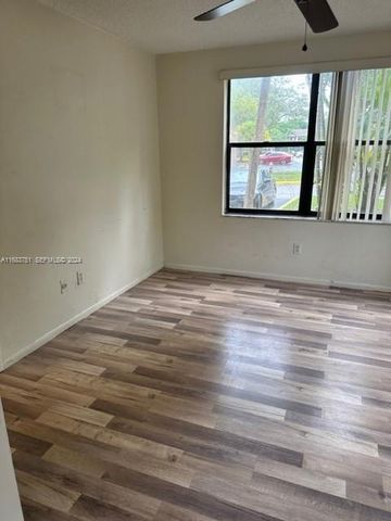 4421 W Mcnab Road 10, Pompano Beach, FL 33069