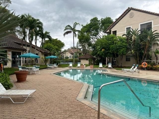 4421 W Mcnab Road 10, Pompano Beach, FL 33069