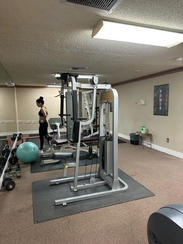 4421 W Mcnab Road 10, Pompano Beach, FL 33069