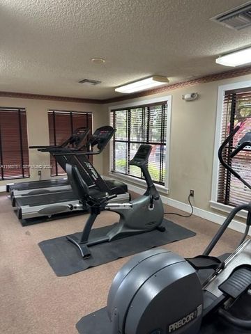 4421 W Mcnab Road 10, Pompano Beach, FL 33069