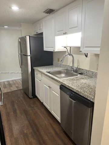4421 W Mcnab Road 10, Pompano Beach, FL 33069