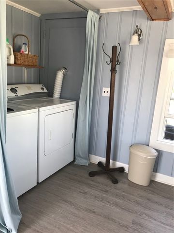 20 St. James Road, Narragansett, RI 02896