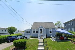 20 St. James Road, Narragansett, RI 02896