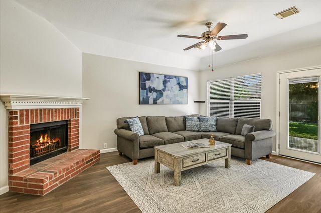 2111 Kimra LN, Cedar Park, TX 78613