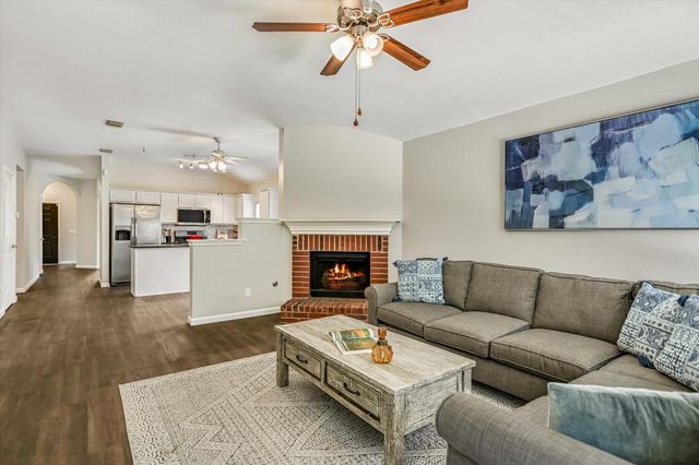 2111 Kimra LN, Cedar Park, TX 78613