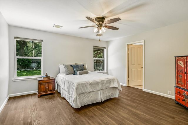 2111 Kimra LN, Cedar Park, TX 78613