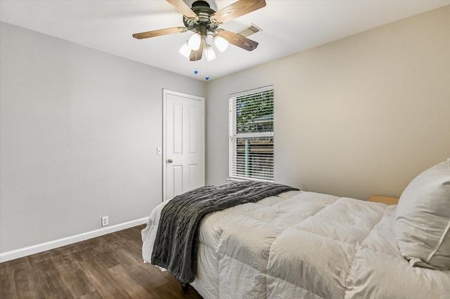 2111 Kimra LN, Cedar Park, TX 78613