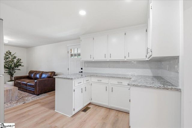 219 Drury Lane, Mauldin, SC 29662