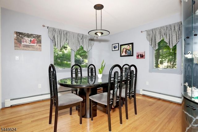 20 Linnea Pl, Ringwood Boro, NJ 07456