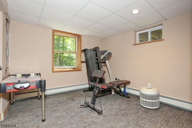 20 Linnea Pl, Ringwood Boro, NJ 07456