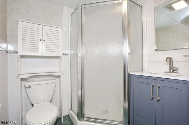 20 Linnea Pl, Ringwood Boro, NJ 07456
