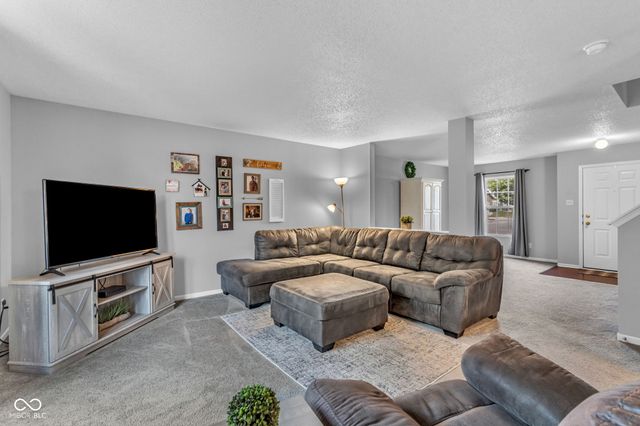 181 Creekside Drive, Danville, IN 46122