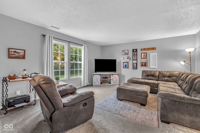 181 Creekside Drive, Danville, IN 46122