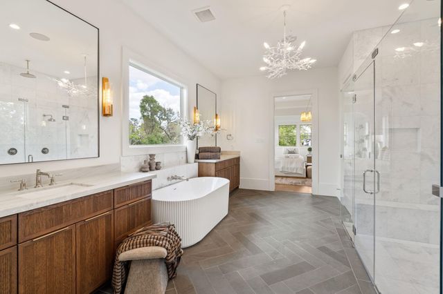 1719 Candlelight Lane, Houston, TX 77018