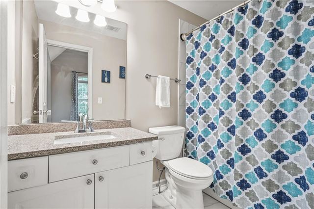 702 Crescent Circle, Canton, GA 30115