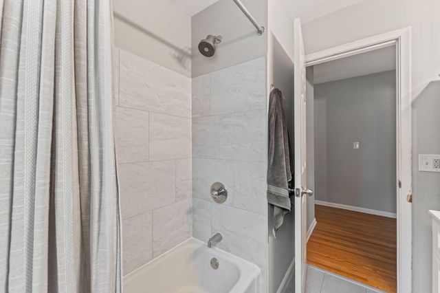 5725 Xerxes Avenue S, Minneapolis, MN 55410