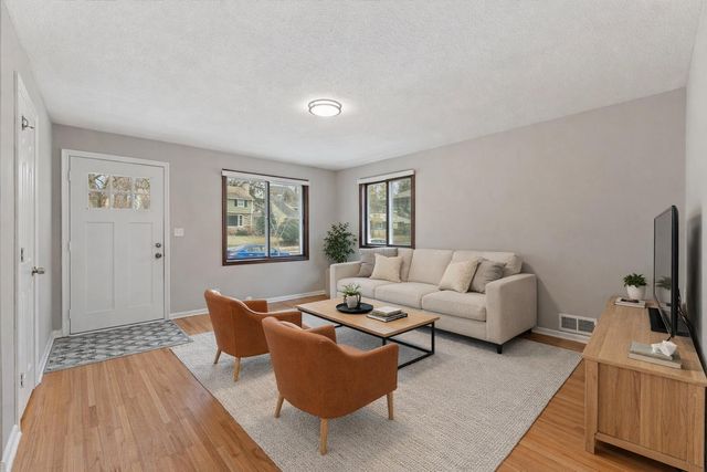 5725 Xerxes Avenue S, Minneapolis, MN 55410