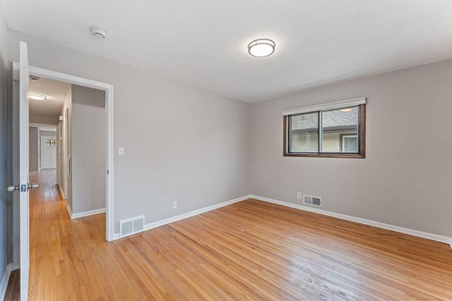 5725 Xerxes Avenue S, Minneapolis, MN 55410