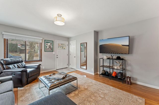 5725 Xerxes Avenue S, Minneapolis, MN 55410