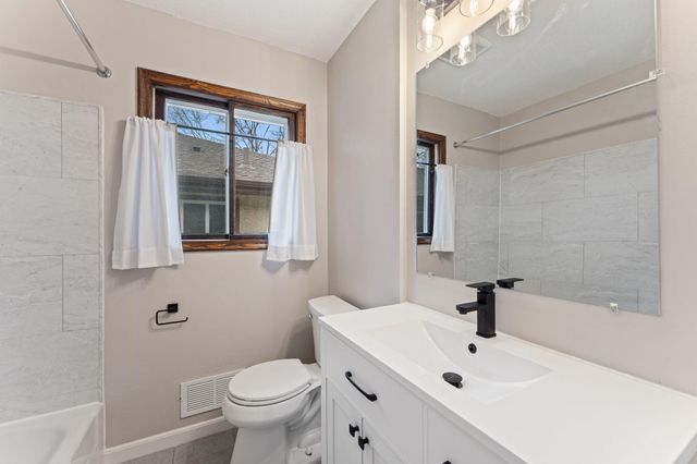 5725 Xerxes Avenue S, Minneapolis, MN 55410