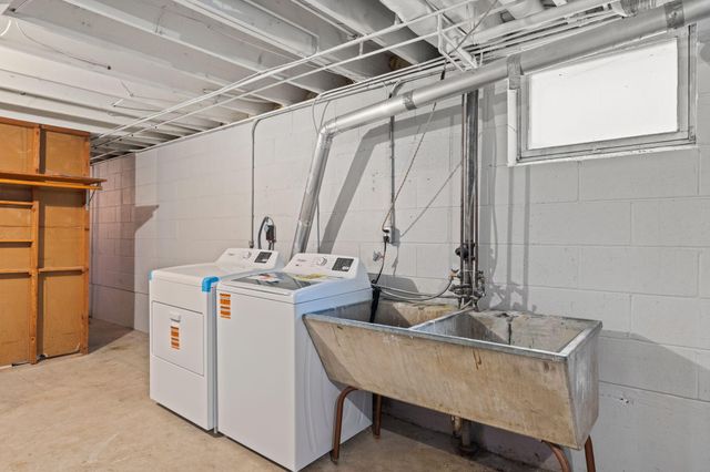 5725 Xerxes Avenue S, Minneapolis, MN 55410