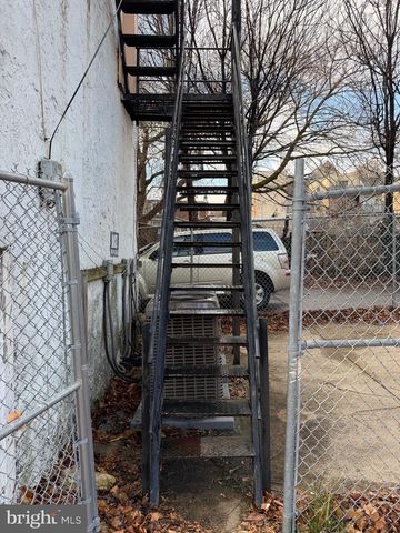 801 W 9TH ST, Wilmington, DE 19801