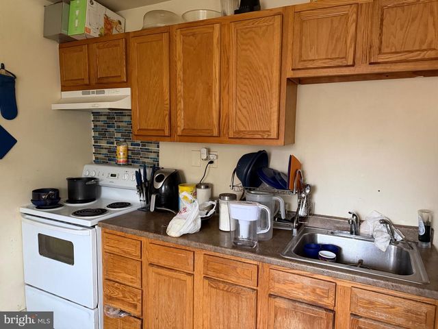 801 W 9TH ST, Wilmington, DE 19801