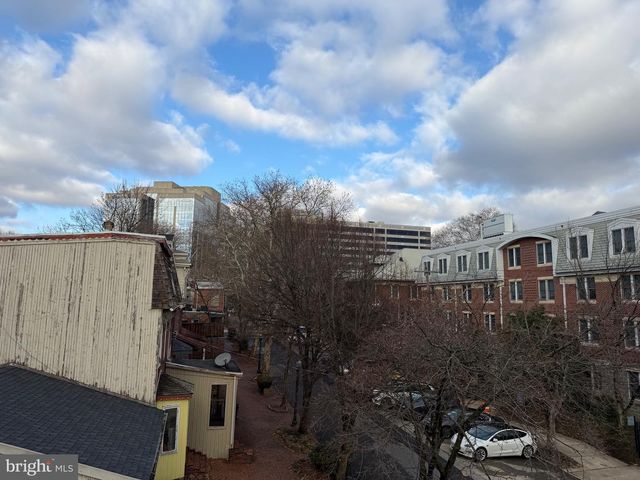 801 W 9TH ST, Wilmington, DE 19801