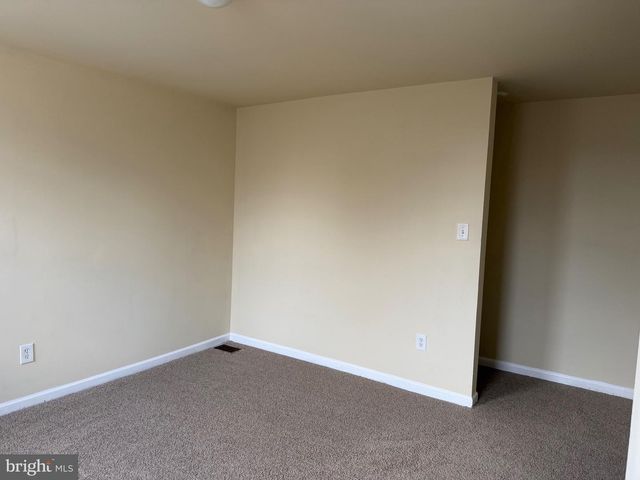 801 W 9TH ST, Wilmington, DE 19801