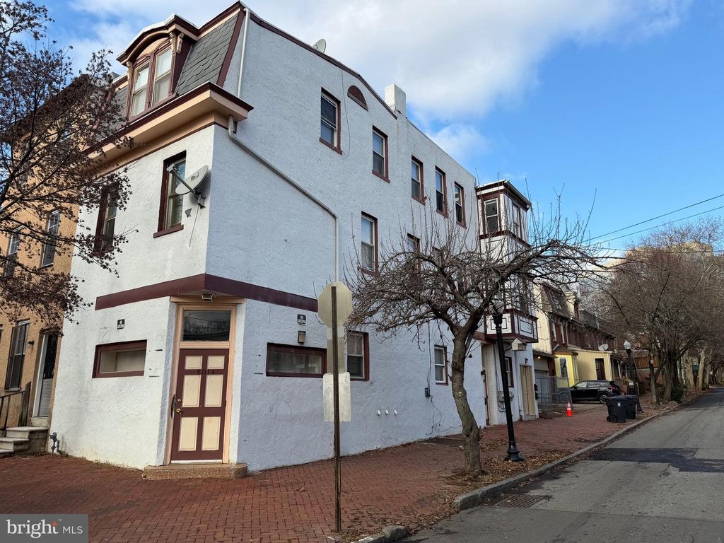 801 W 9TH ST, Wilmington, DE 19801