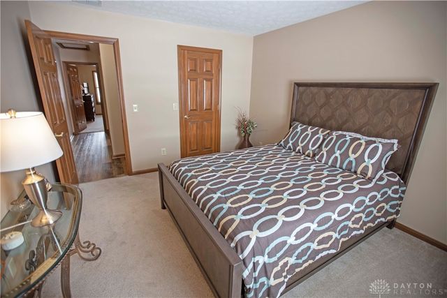 1250 Yankee Woods Drive, Washington Twp, OH 45458